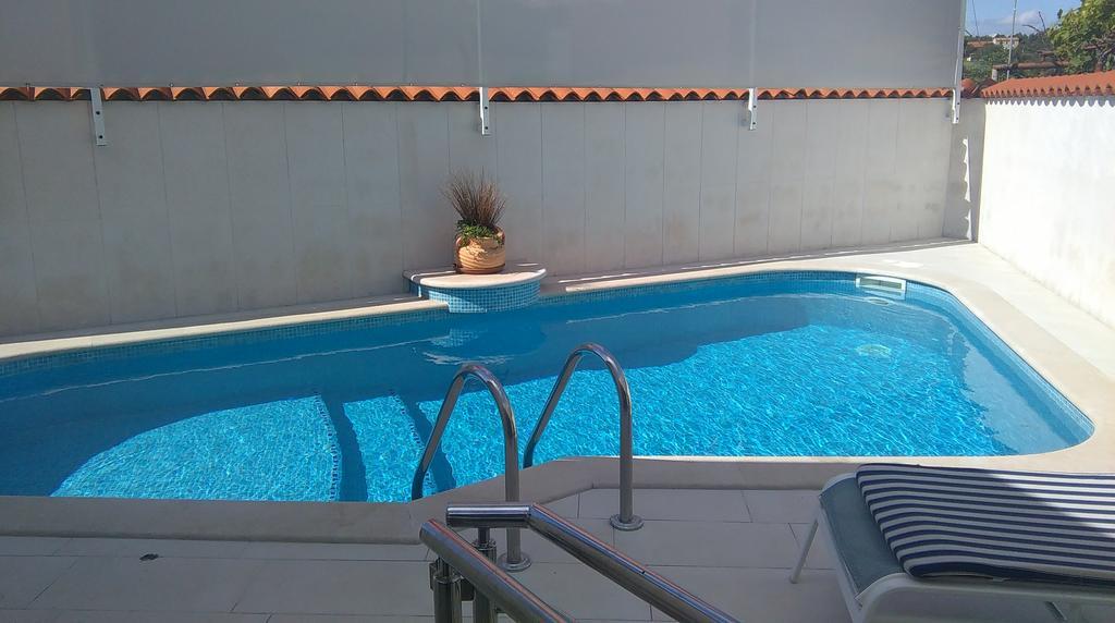 Holiday Pool House Pula Buitenkant foto